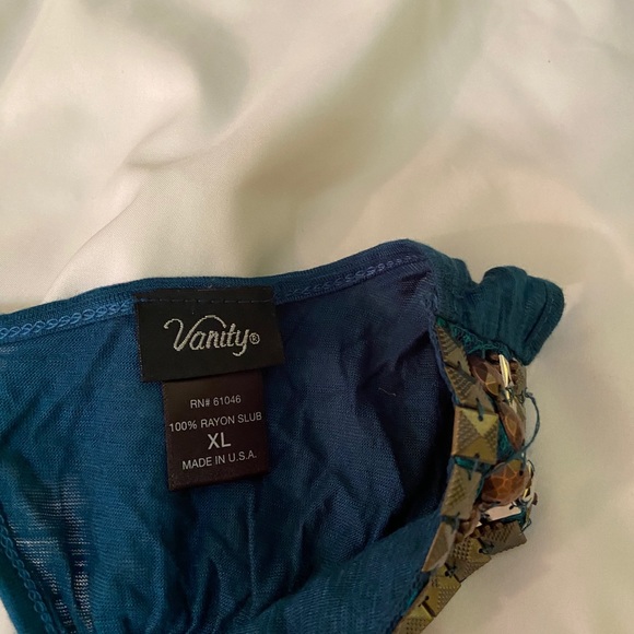 Tank - Picture 3 of 4